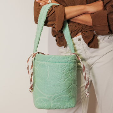 BUCKET BAGS