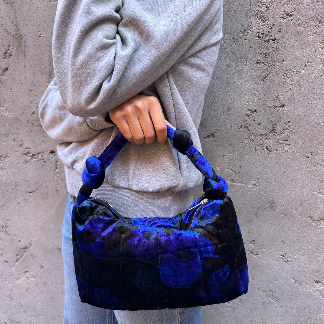 ULTRA MINI MOON VELVET